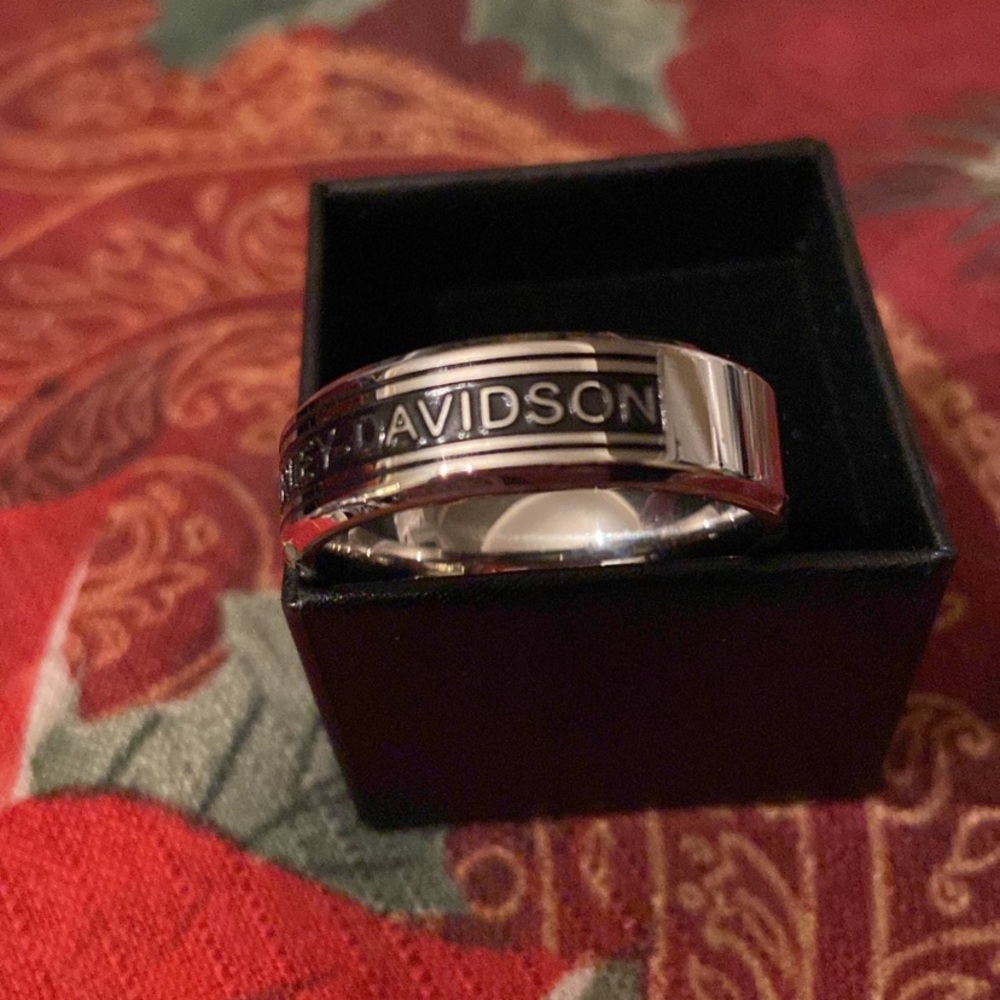 L- HD Mens Rings